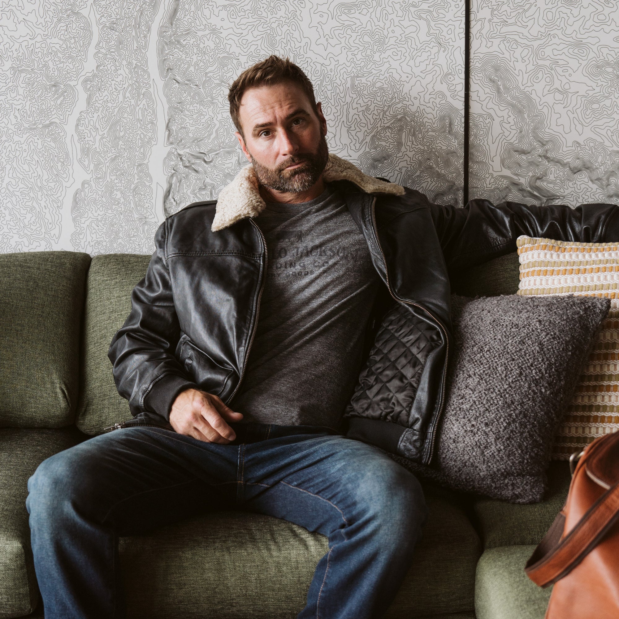 Men's Classic BlackLeather Bomber Jacket Style