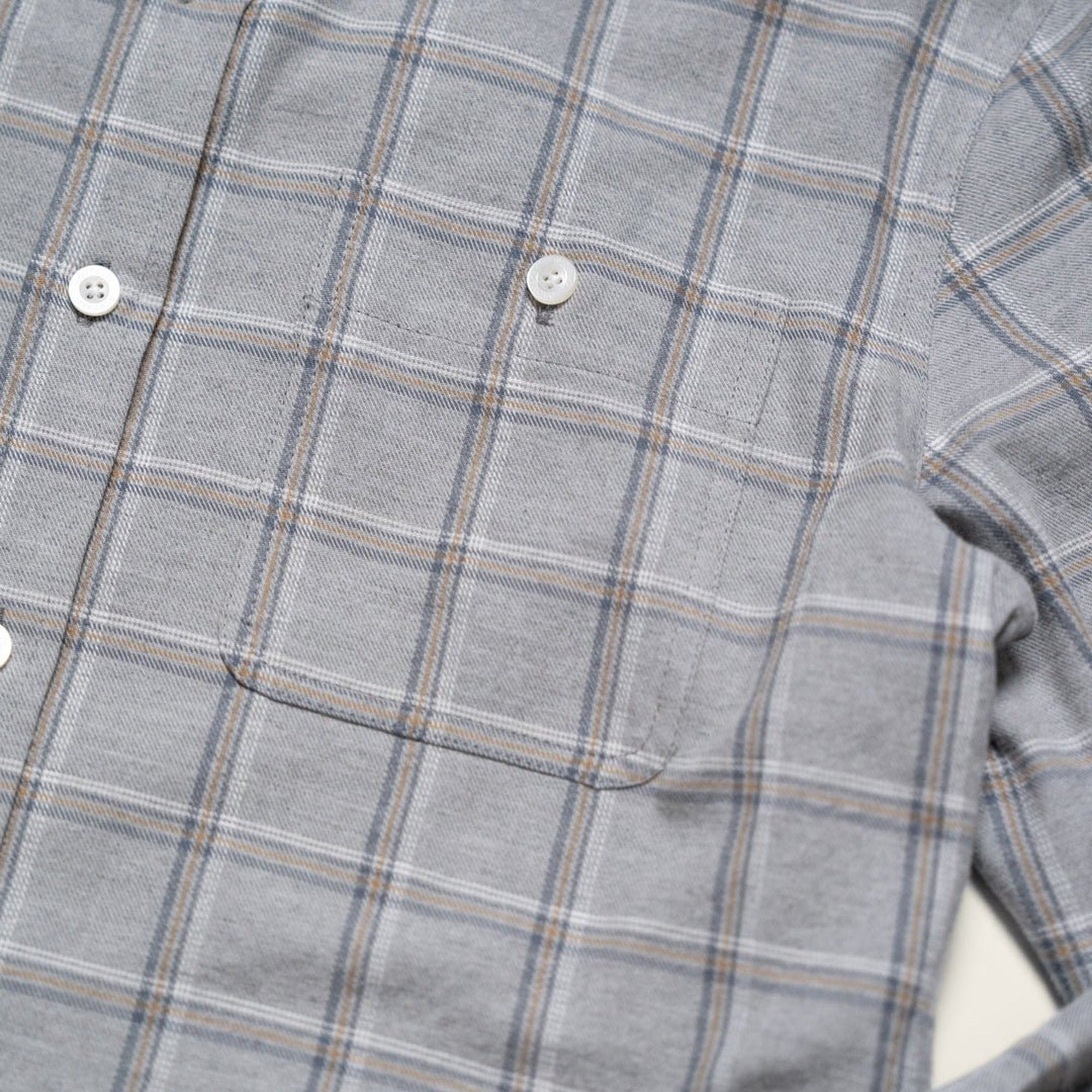 Windsor Cotton Shirt in Stone Pane, chest pocket detail
