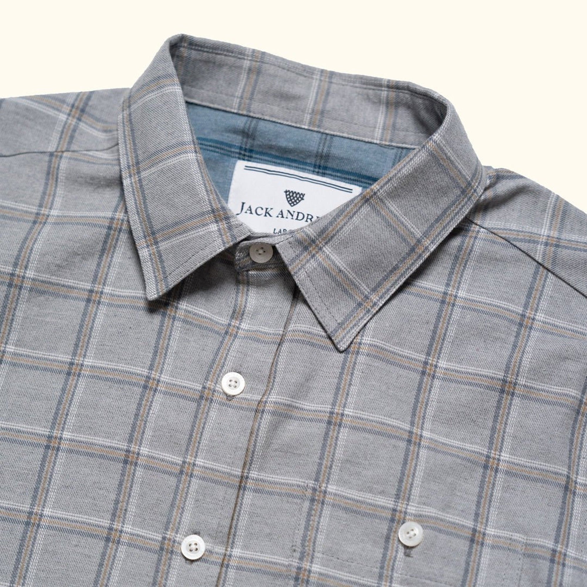 Windsor Cotton Shirt in Stone Pane, collar and placket detail