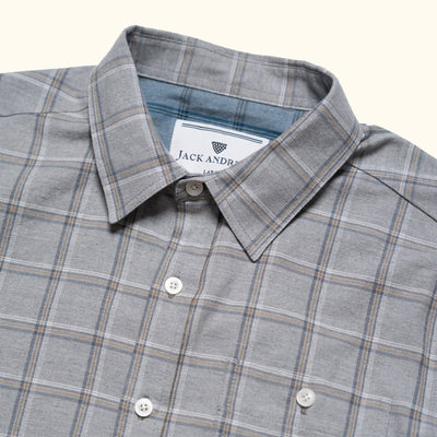 Windsor Cotton Shirt in Stone Pane, collar and placket detail