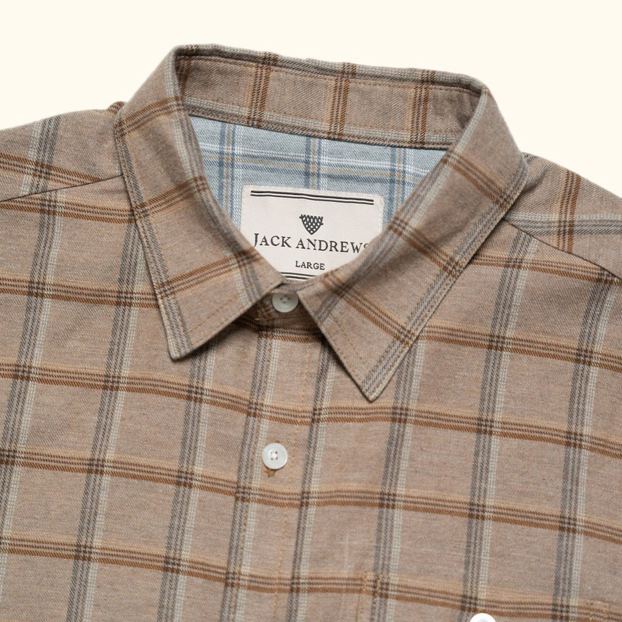 Windsor Cotton Shirt in Timber Pane, collar and placket detail