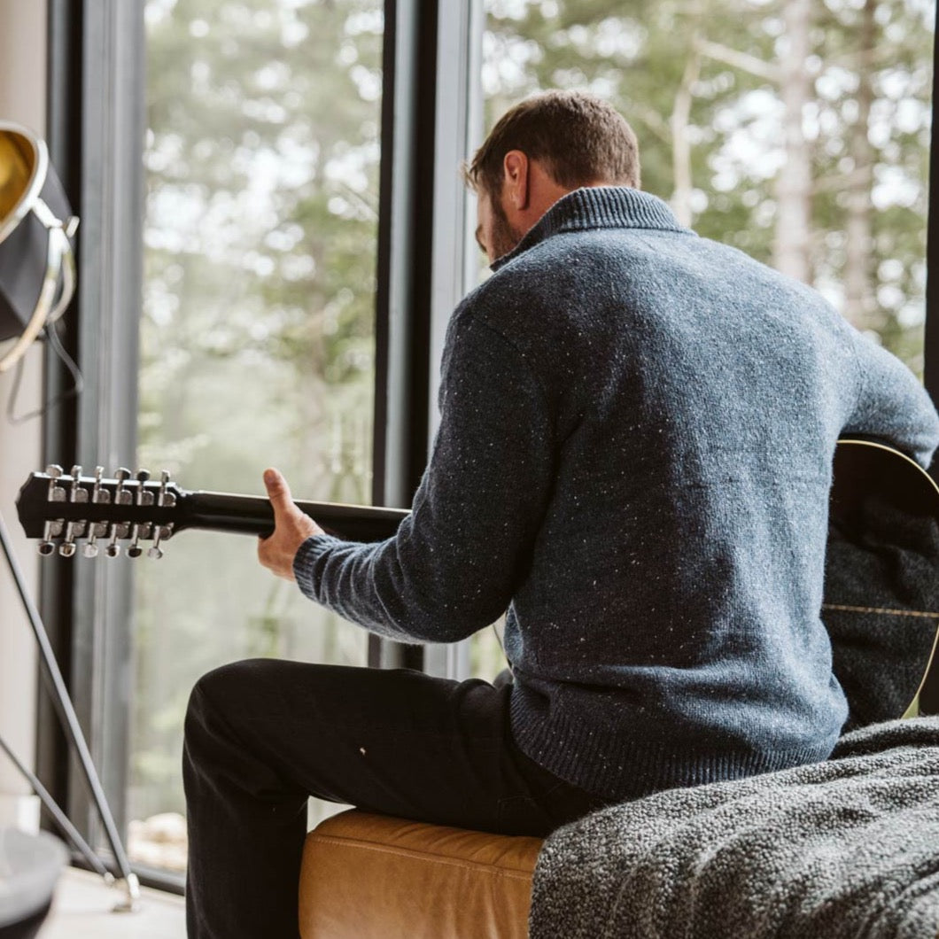 Playing Guitar | Sweater - Wool Navy Fleck