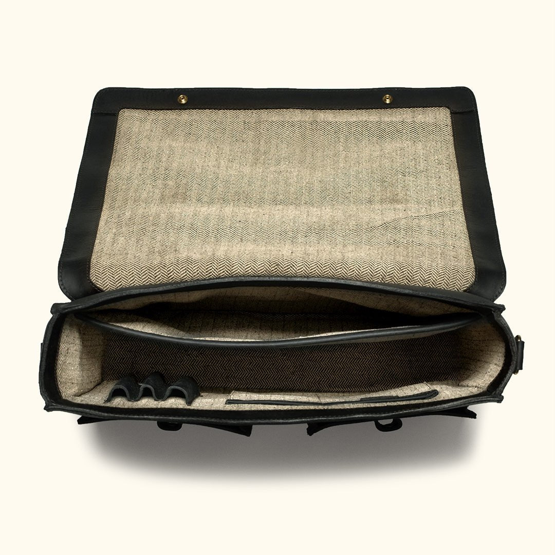 Flap Interior Jefferson Leather Messenger Bag | Black - Buffalo Jackson Trading Co.