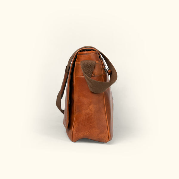 Roosevelt Buffalo Leather Camera Bag | Dark Oak