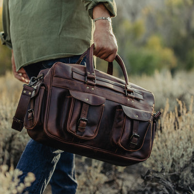 Men's Leather Pilot Bag, Dark Oak, durable, versatile, multiple compartments, robust handles, outdoor-ready, perfect for travel and adventure, stylish and spacious.