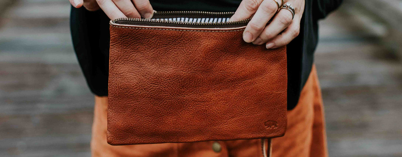 How to Repair Cracking Leather on a Purse Strap