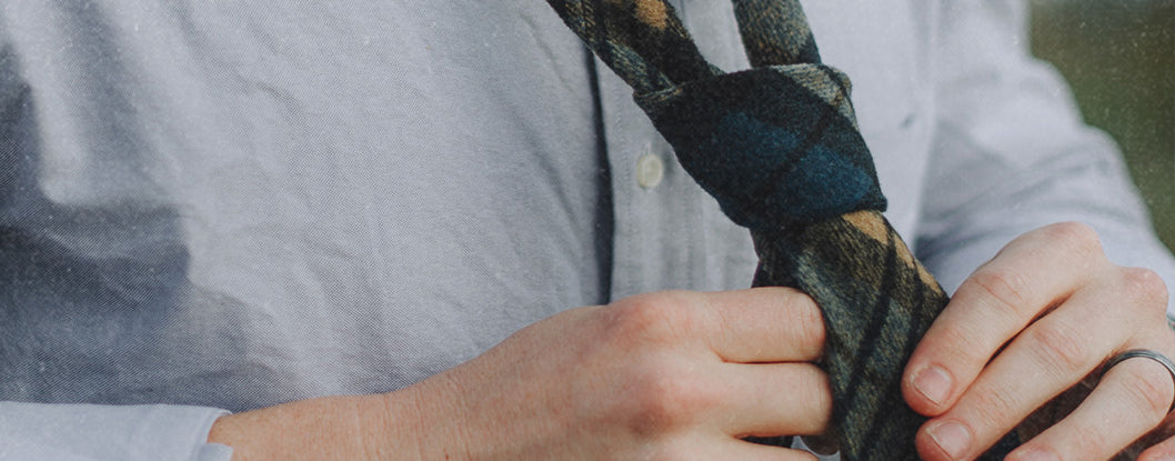 Buffalo Jackson Journal - How To Tie a Four in Hand Knot