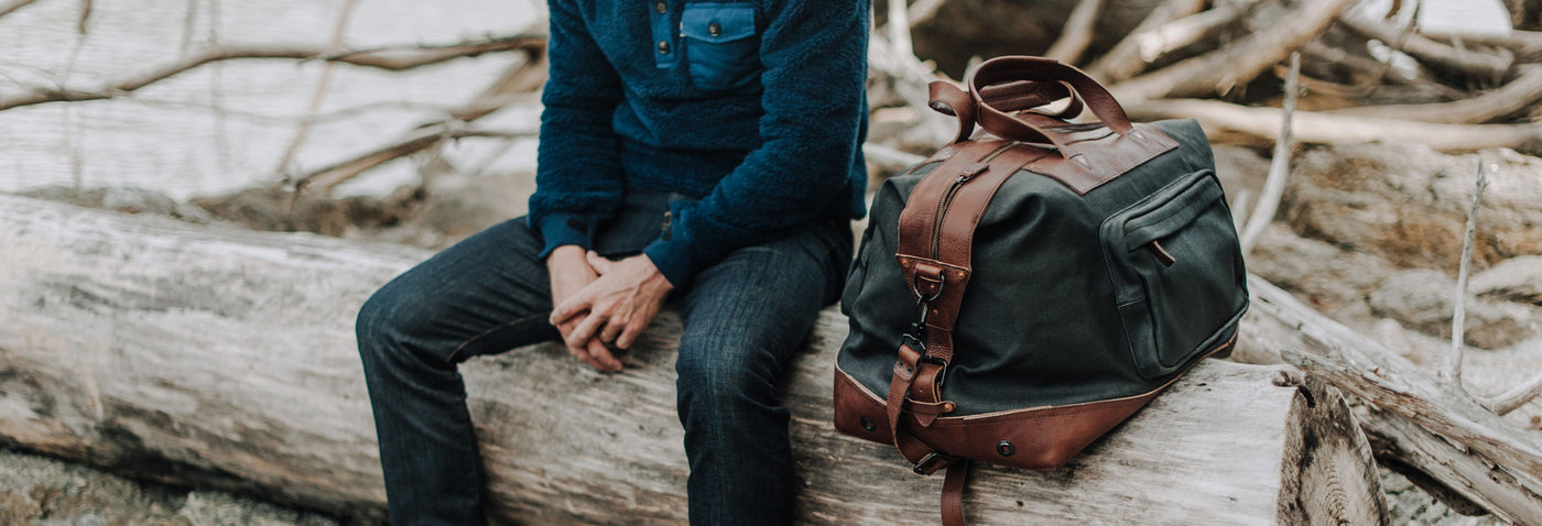 Large Capacity Zipper Closure Travel Bag Suitable For Men's Outdoor Trips