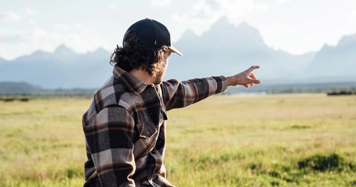 What Is a Shirt Jac? How Warm It Is, How to Wear It, and Which One to Buy
