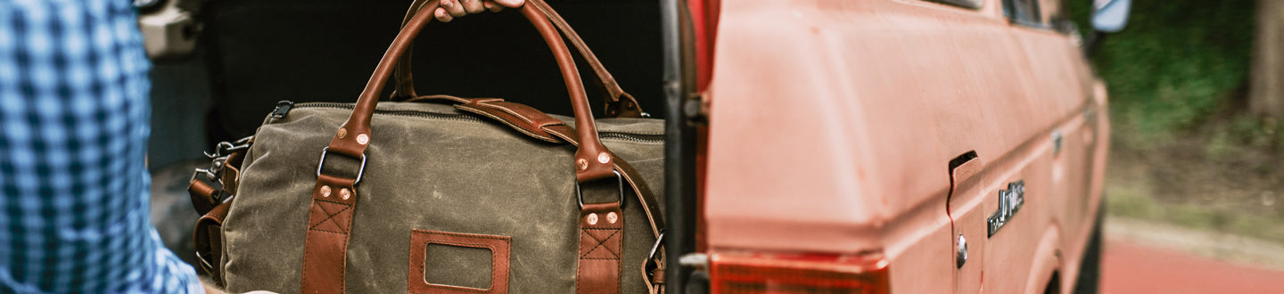 Top 4 Waxed Canvas Sling Bags for Adventure Seekers