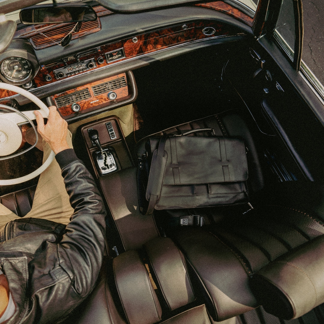 Leather Black Vintage Messenger in Vintage Mercedes