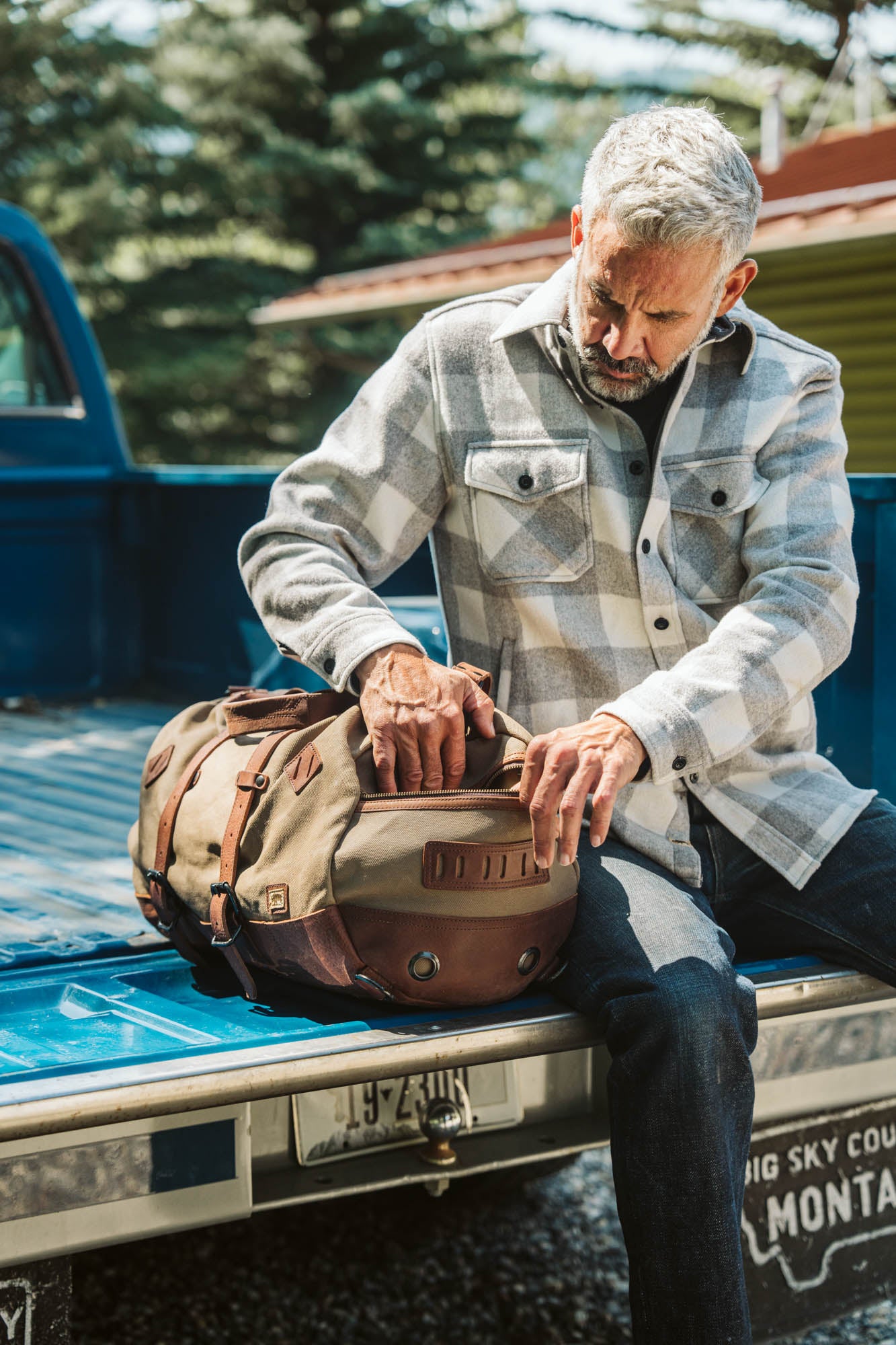 Dakota_Round_Duffle_Bag_-