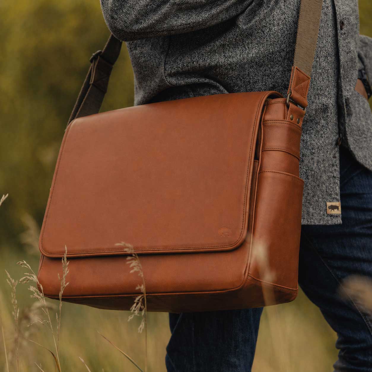 Large Messenger Bag - Brown | Buffalo Jackson