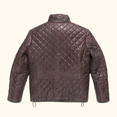 Timeless quilted leather jacket in mahogany brown, combining elegance and functionality.