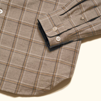 Windsor Cotton Shirt in Timber Pane: cuff and shirttail detail