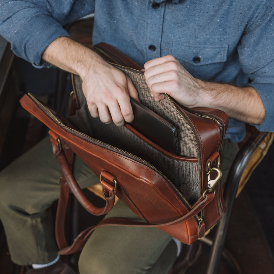 Men's Classic Leather Briefcase | Elderwood turned