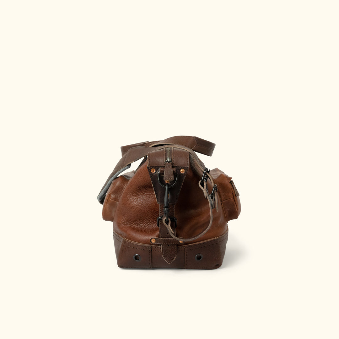 Dakota Leather Weekend Bag | Chestnut Brown w/ Dark Hazelnut