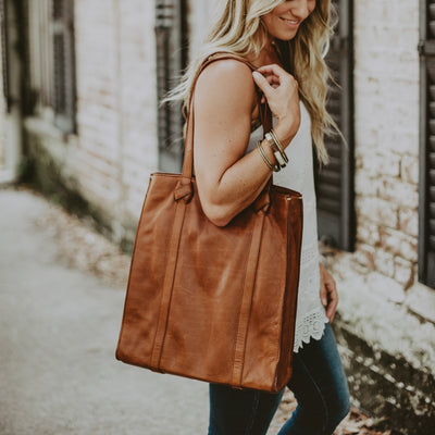Chelsea Leather Tote | Honey Brown hover