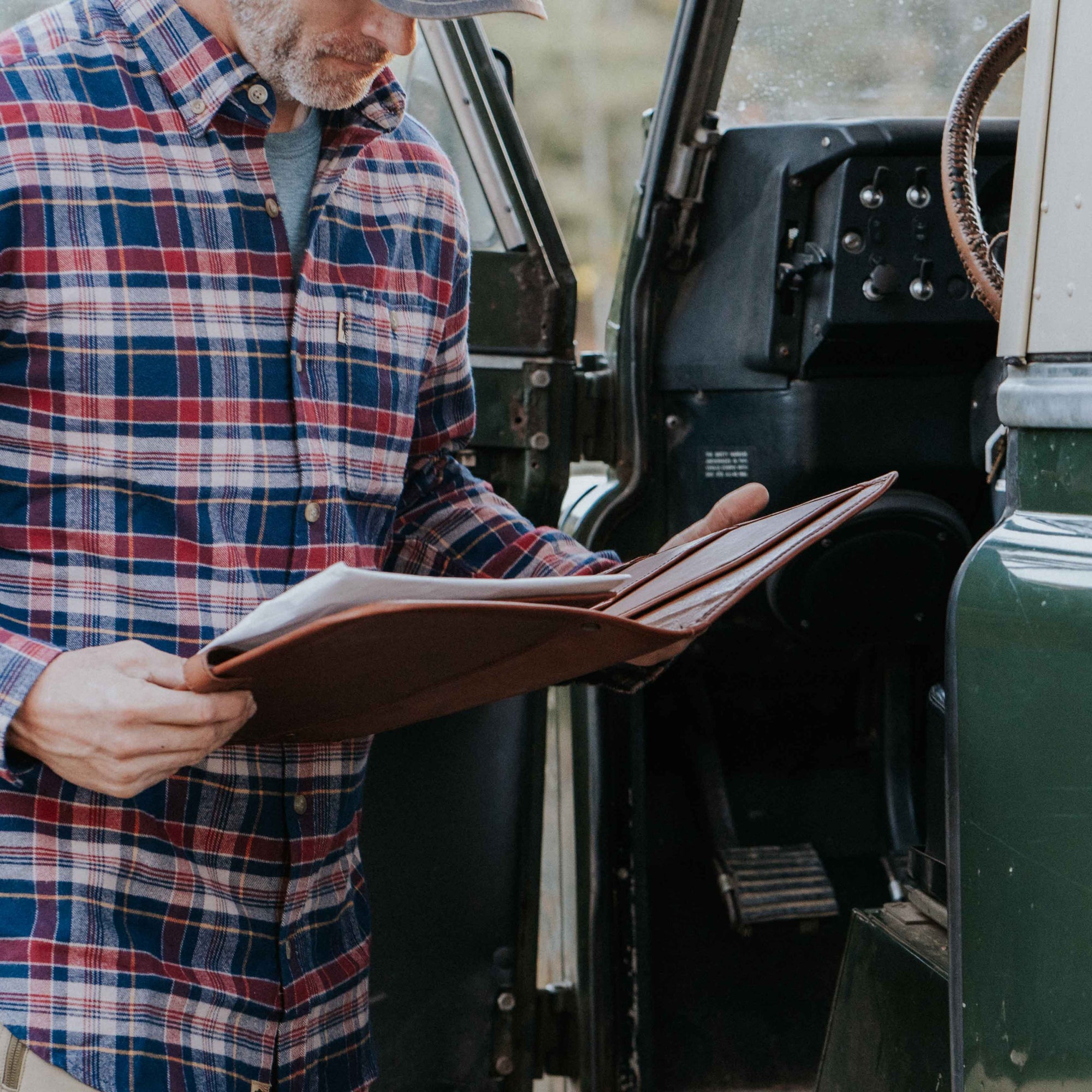 Denver Leather Travel Padfolio | Autumn Brown hover
