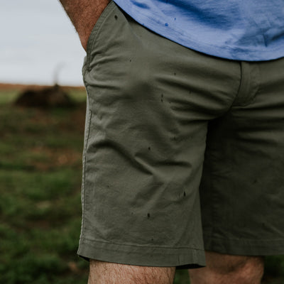 Mens Summer Explorer shorts in olive