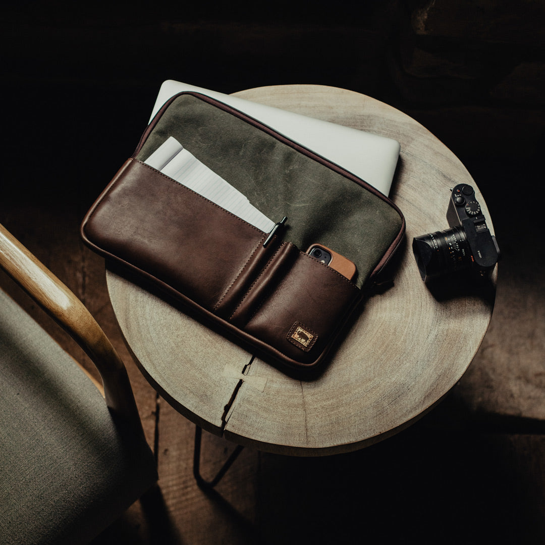 15 leather laptop case Clearance